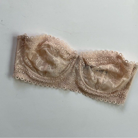 Victorias Secret Nude Lace Strapless Bra 36D - Picture 1 of 3